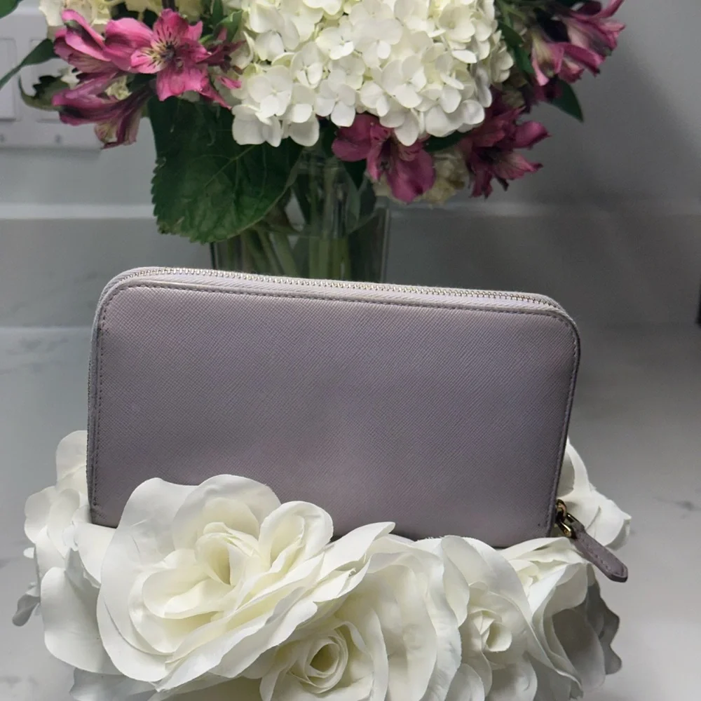 Prada Saffiano Continental Wallet in Lilac Full Inclusion EUC